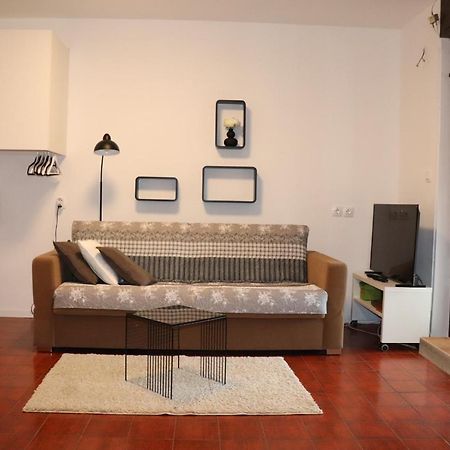 Apartments Zvezdica*** With Garden Zambratija  Εξωτερικό φωτογραφία