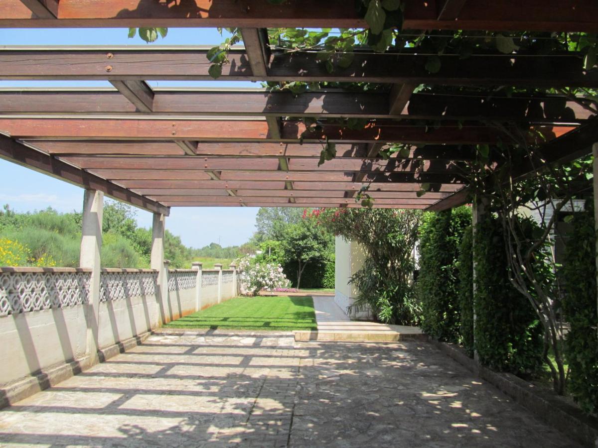 Apartments Zvezdica*** With Garden Zambratija  Εξωτερικό φωτογραφία