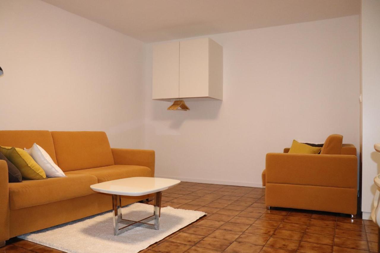 Apartments Zvezdica*** With Garden Zambratija  Εξωτερικό φωτογραφία