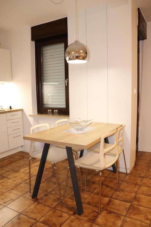 Apartments Zvezdica*** With Garden Zambratija  Εξωτερικό φωτογραφία